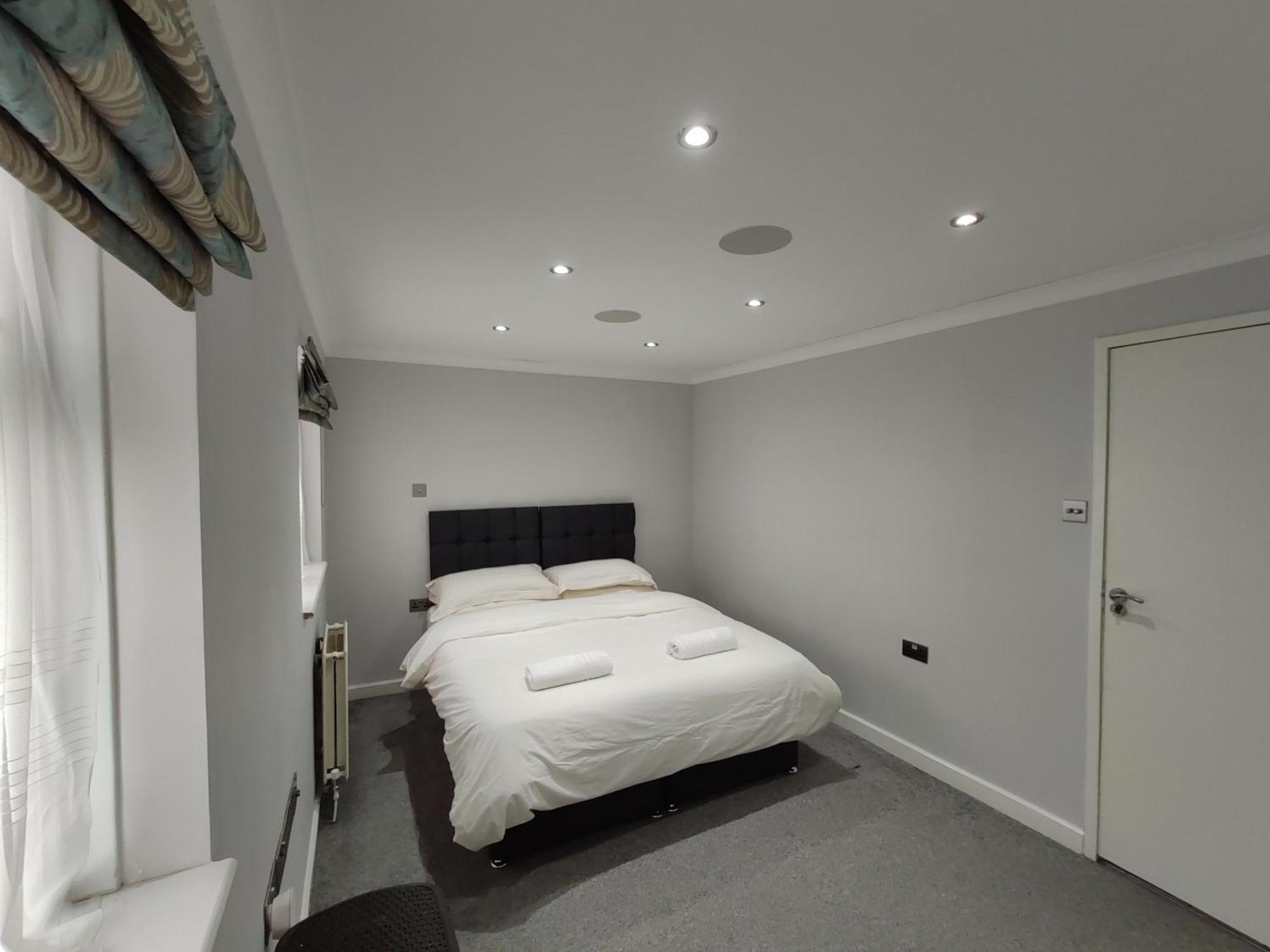 Elegant 3-Bedroom Home, Sleeps Up To 5 Guest. South Ockendon Eksteriør bilde